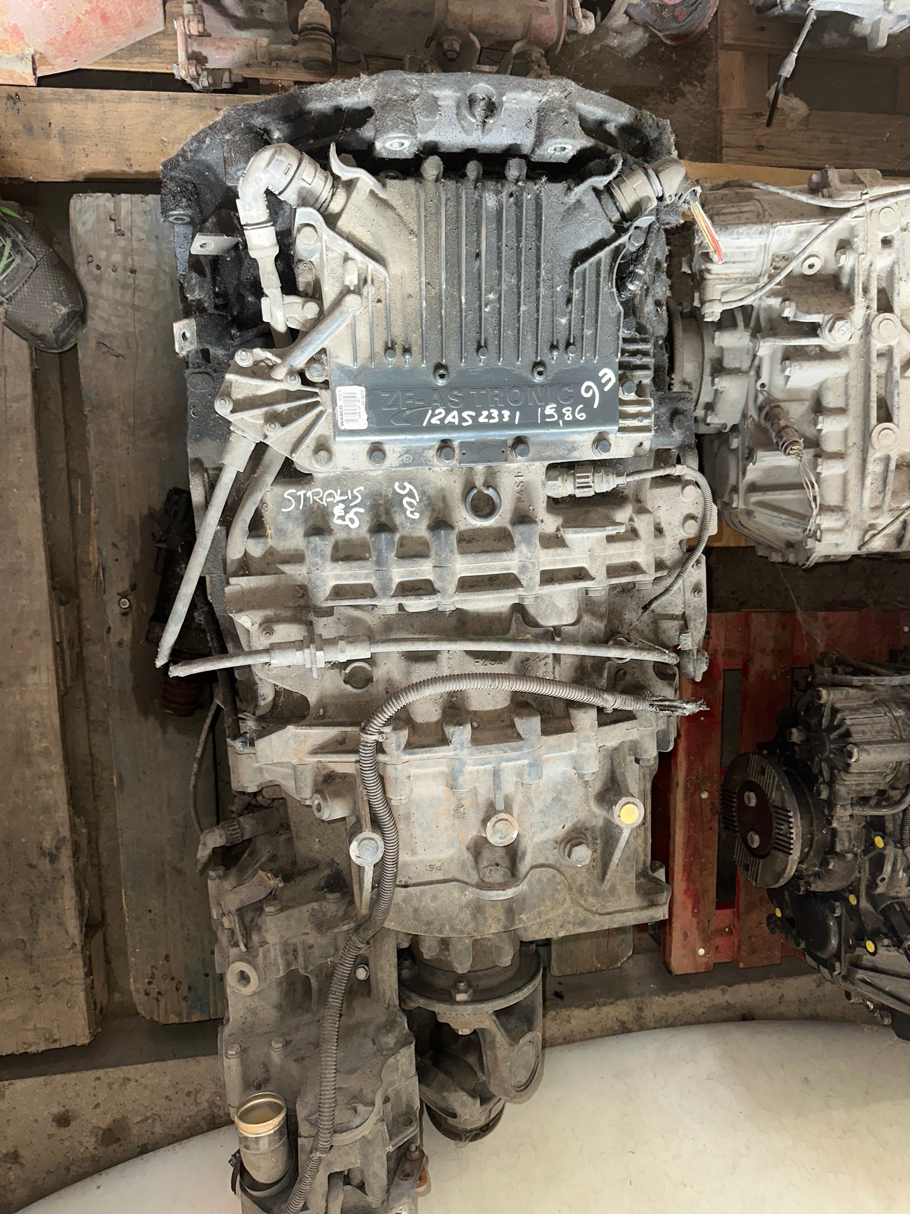 Cambio Iveco Stralis 500 E6 tipo ZF usato