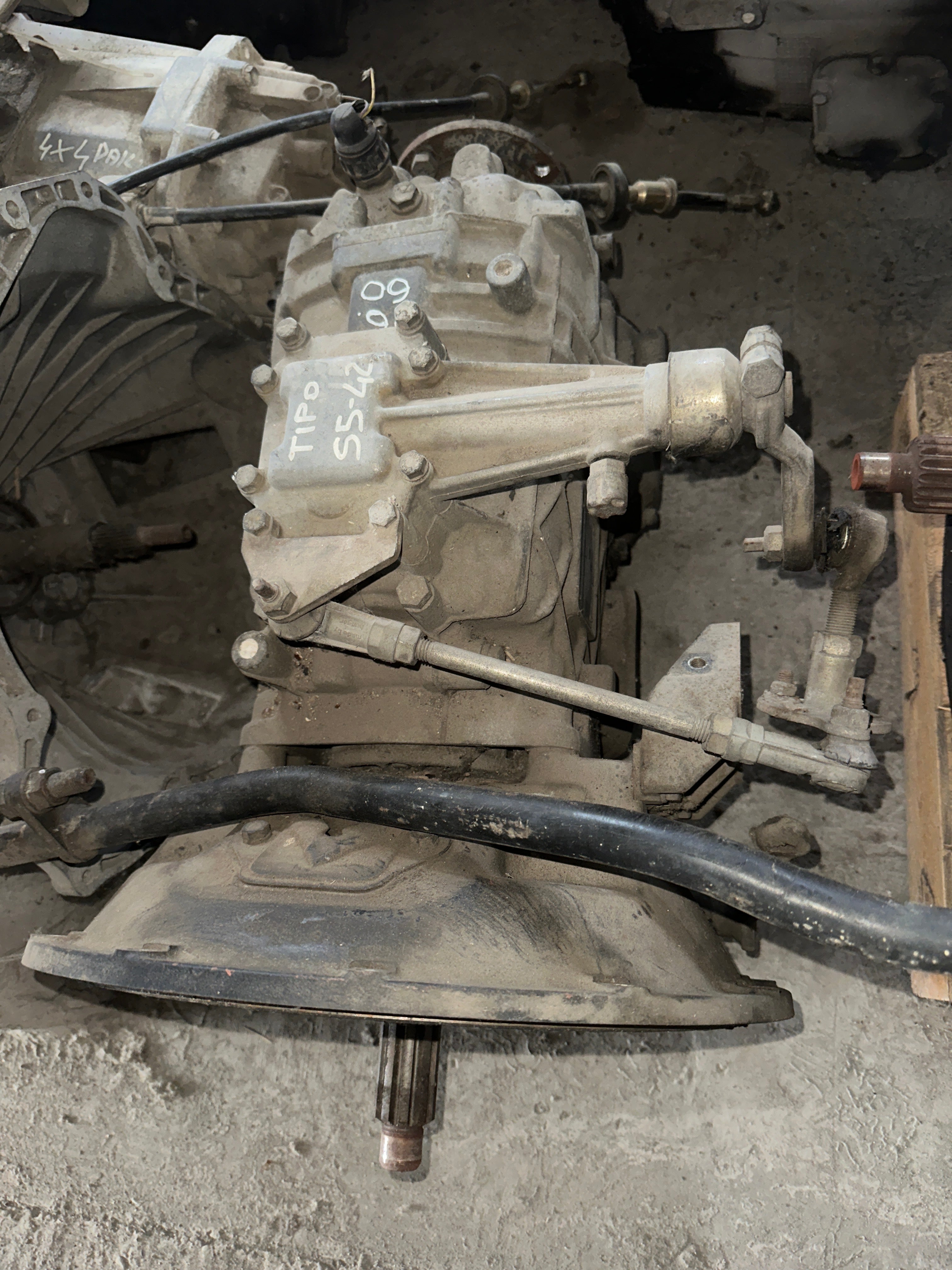 Cambio Nissan tipo ZF usato