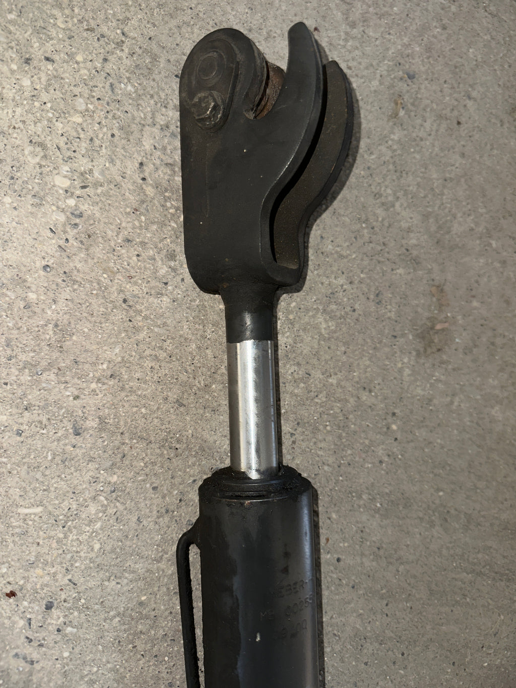 Pistone alza cabina Merceder 18.53 usato