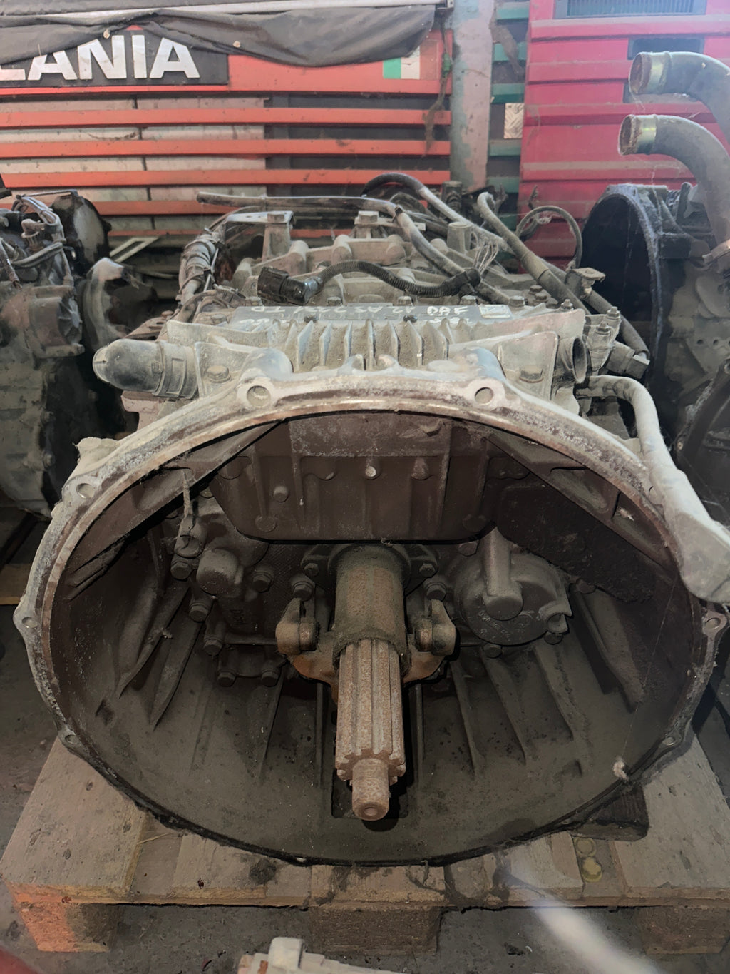 Cambio DAF XF 105 anno 2007 Tipo ZF Astronic usato