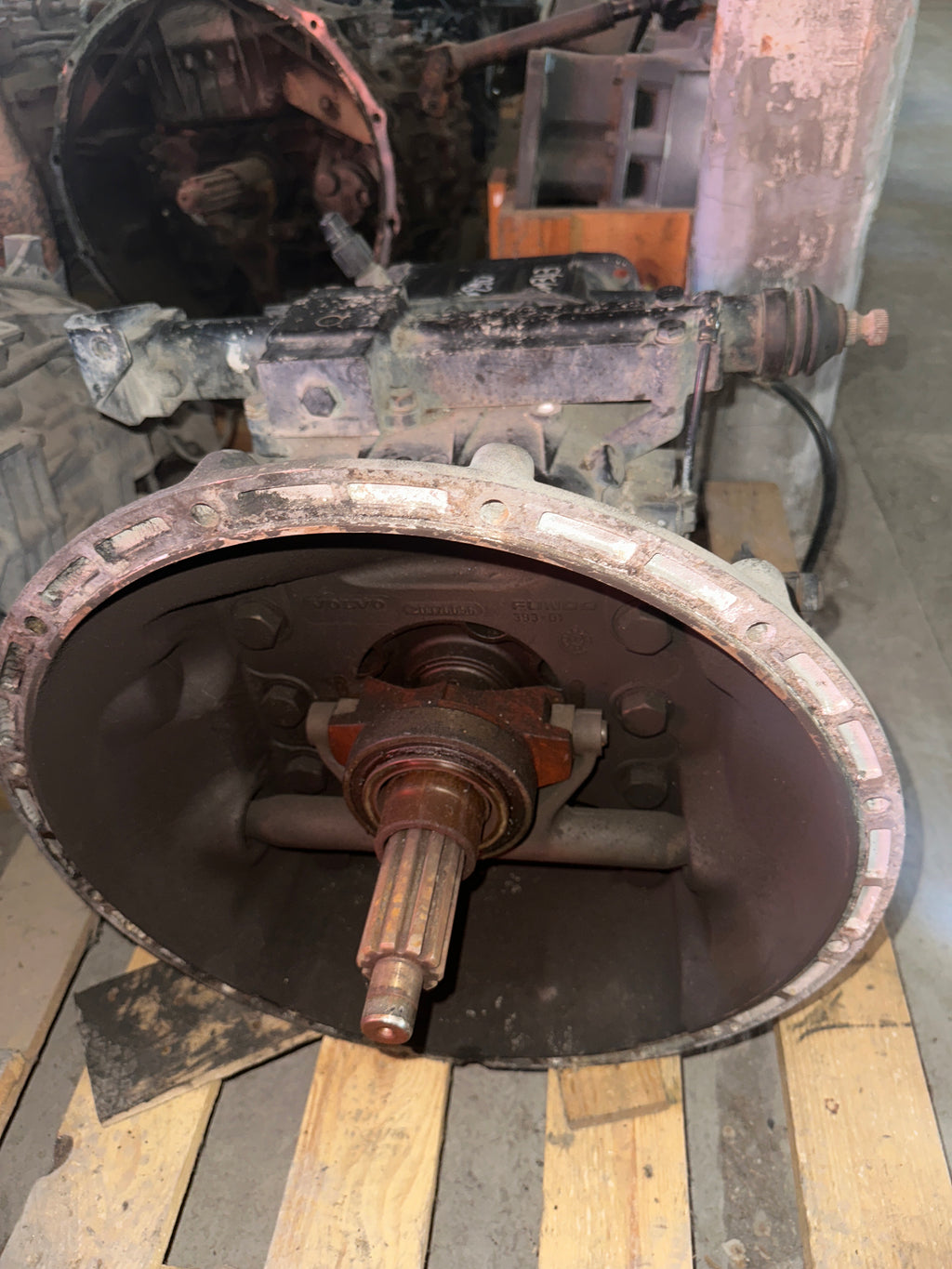 Cambio Volvo 220 tipo Eaton YO4343 usato