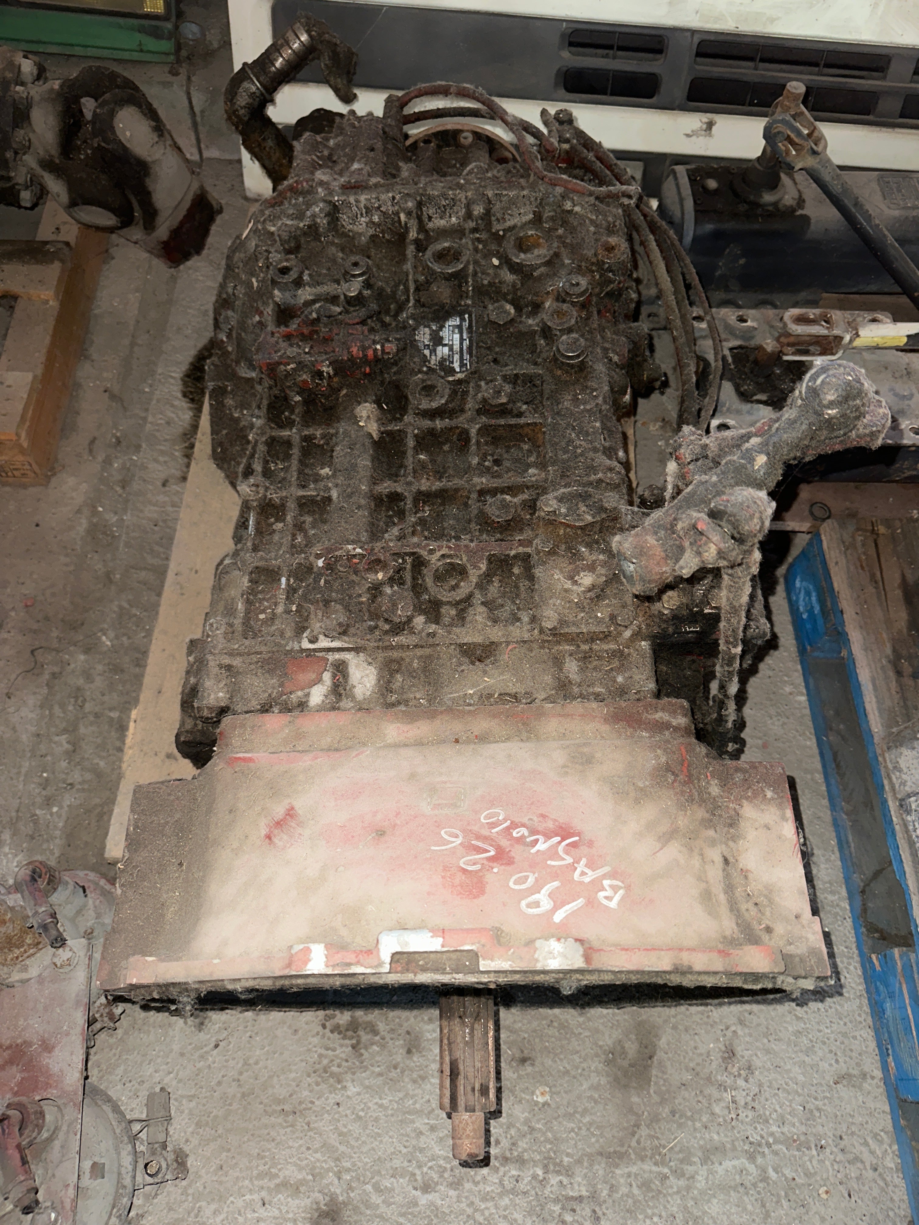 Cambio Iveco 190.26 tipo ZF usato