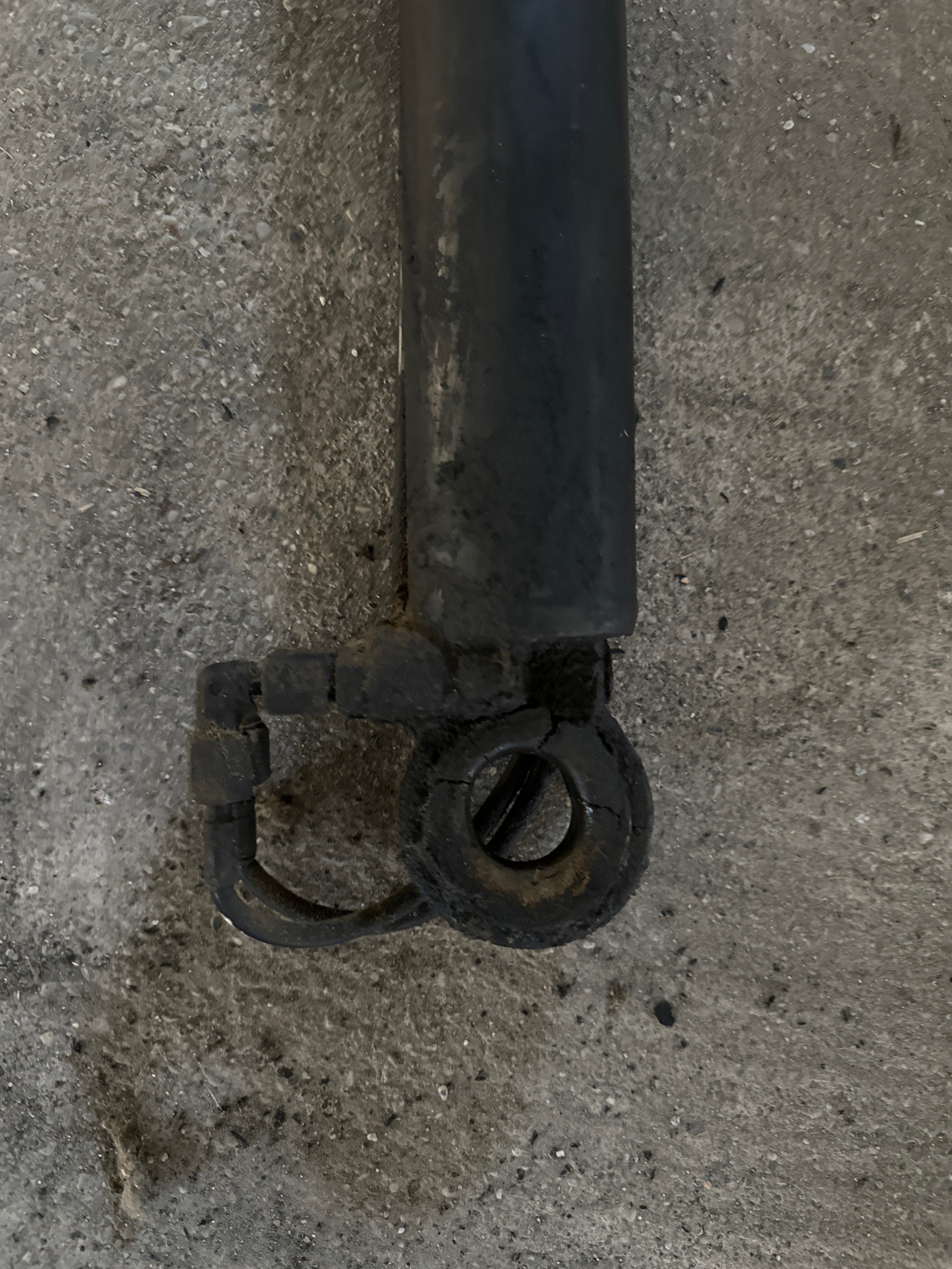 Pistone alza cabina Merceder 18.53 usato