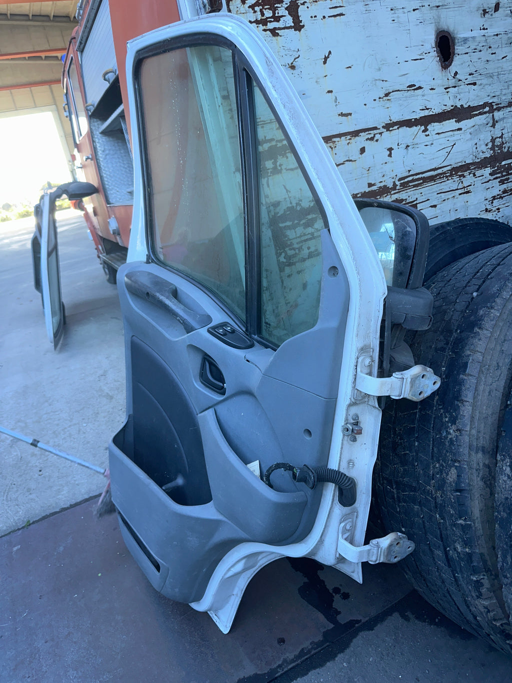 Portiera Iveco Daily Midi Van Lato guida completa usata