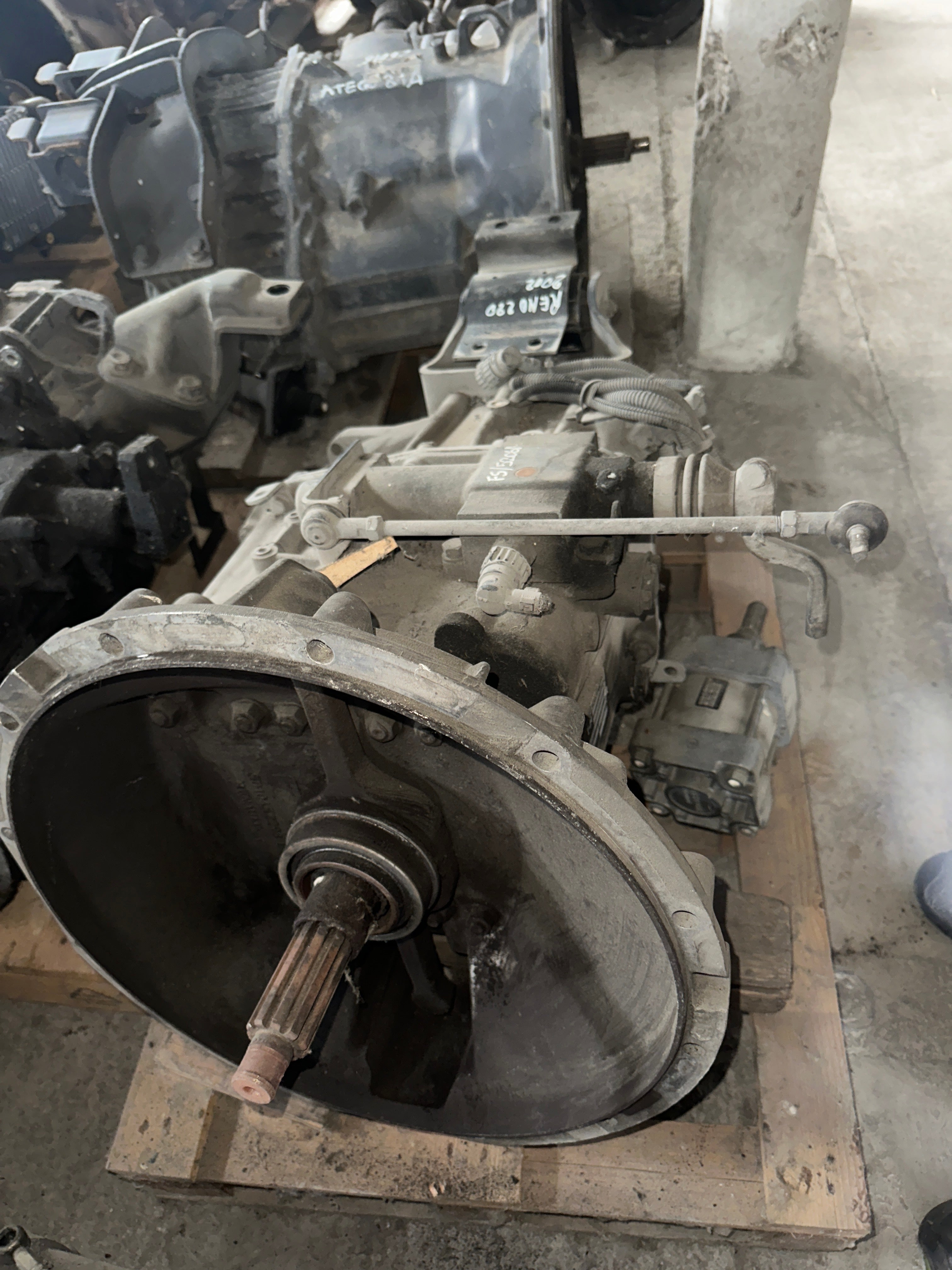 Cambio Renault 220 tipo Eaton usato