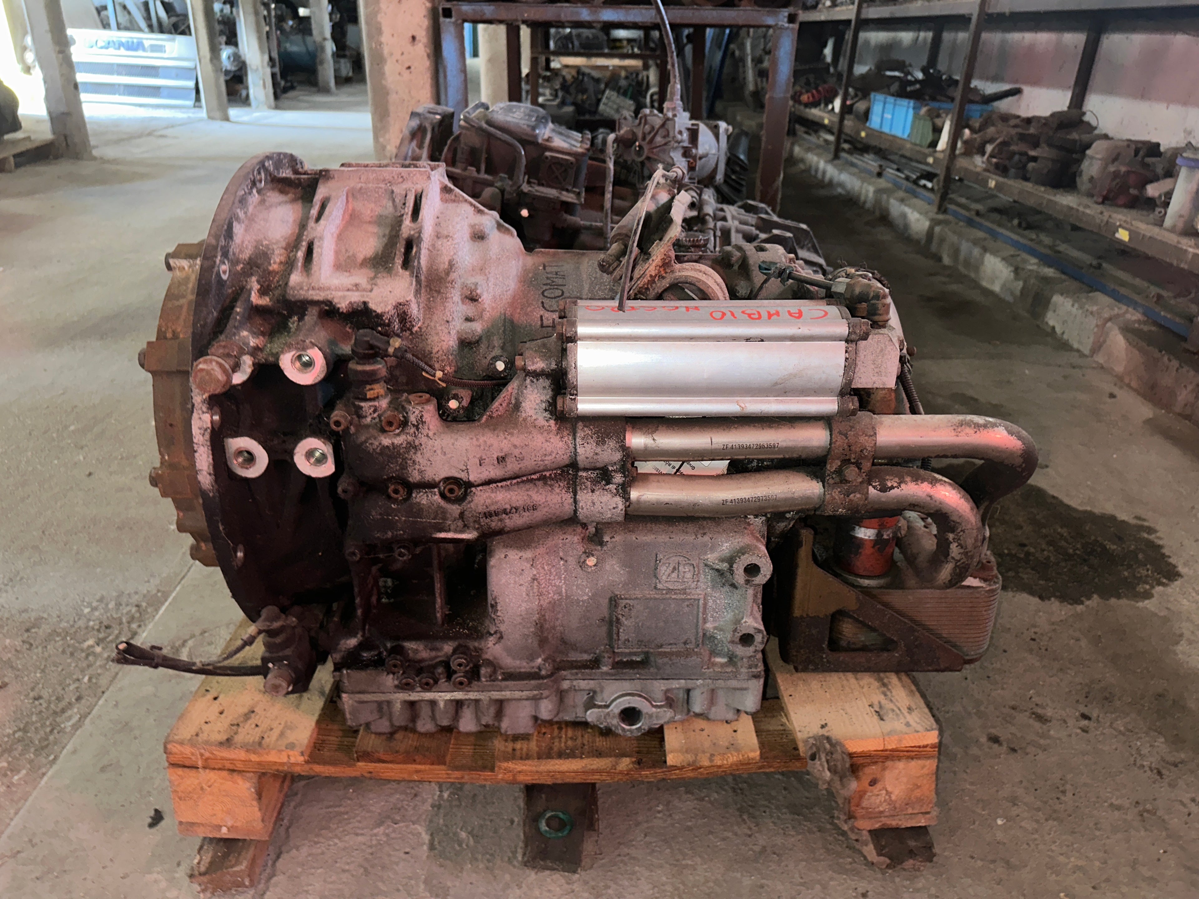 Cambio ZF Ecomat 5HP-590 usato