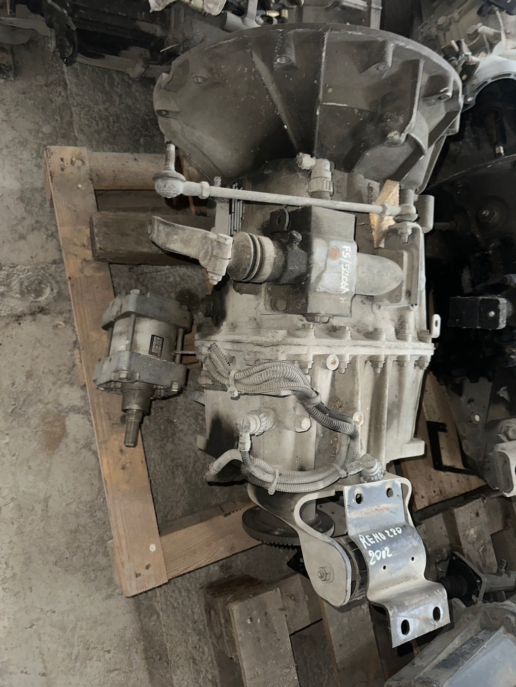 Cambio Renault 220 tipo Eaton usato
