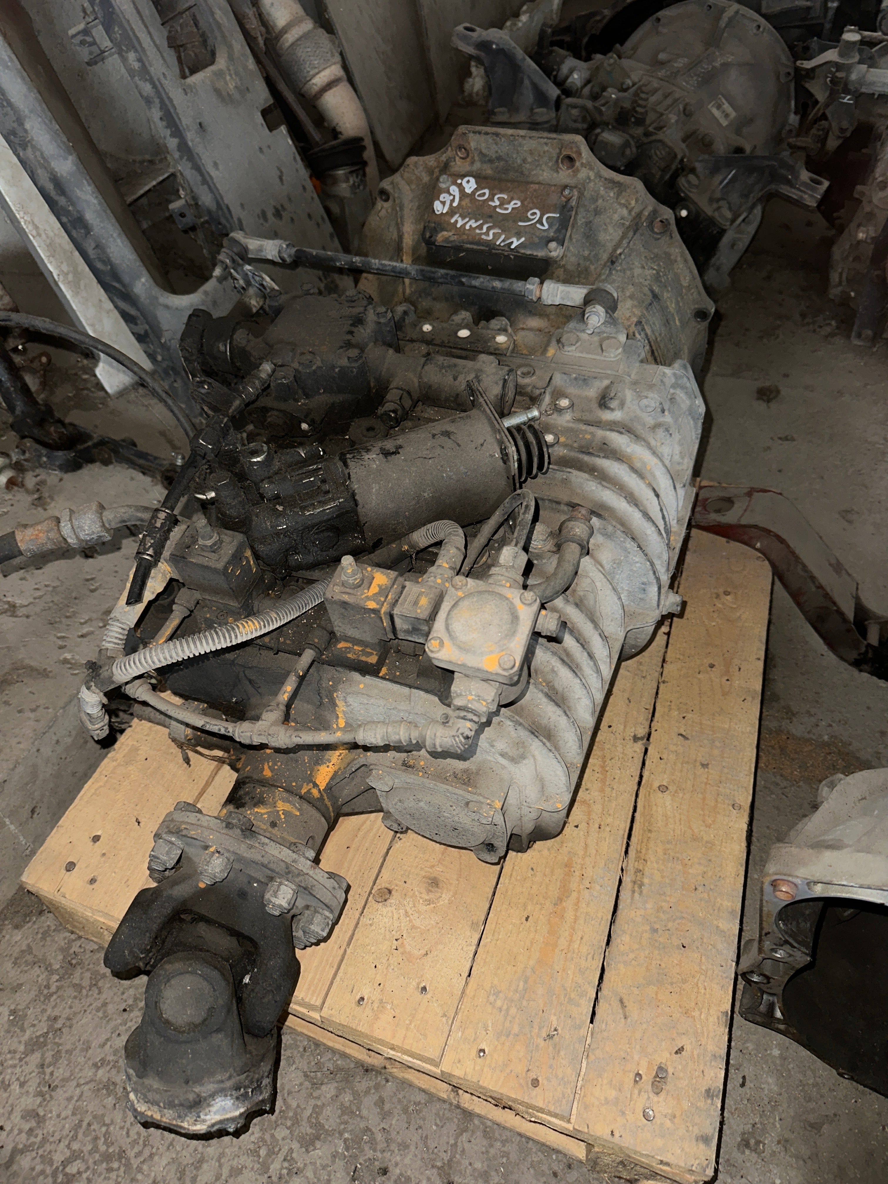 Cambio Nissan tipo ZF Ecolite usato