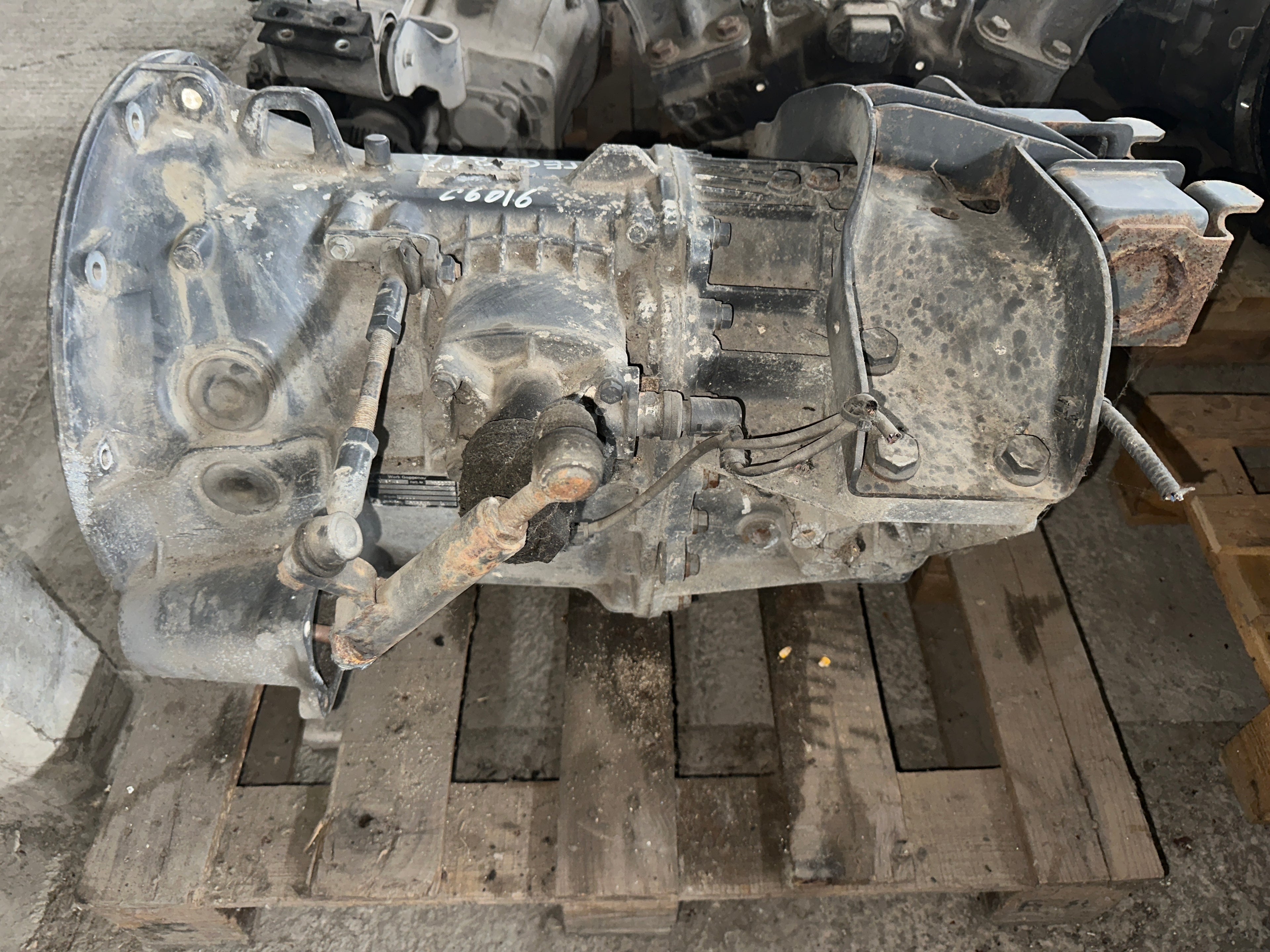Cambio Mercedes Atego tipo G60.6 usato