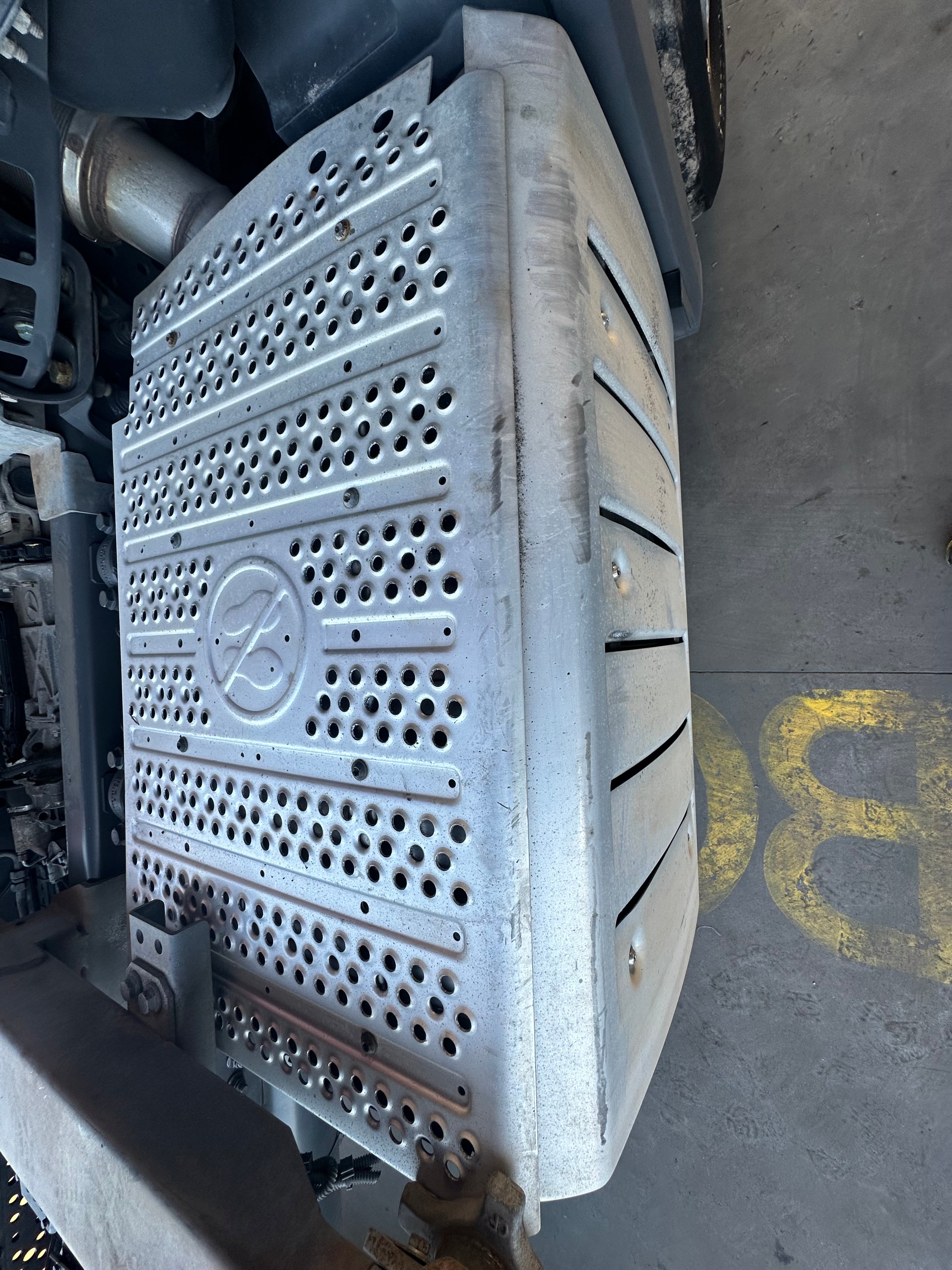 Silenziatore Mercedes Actros E6 completa usata