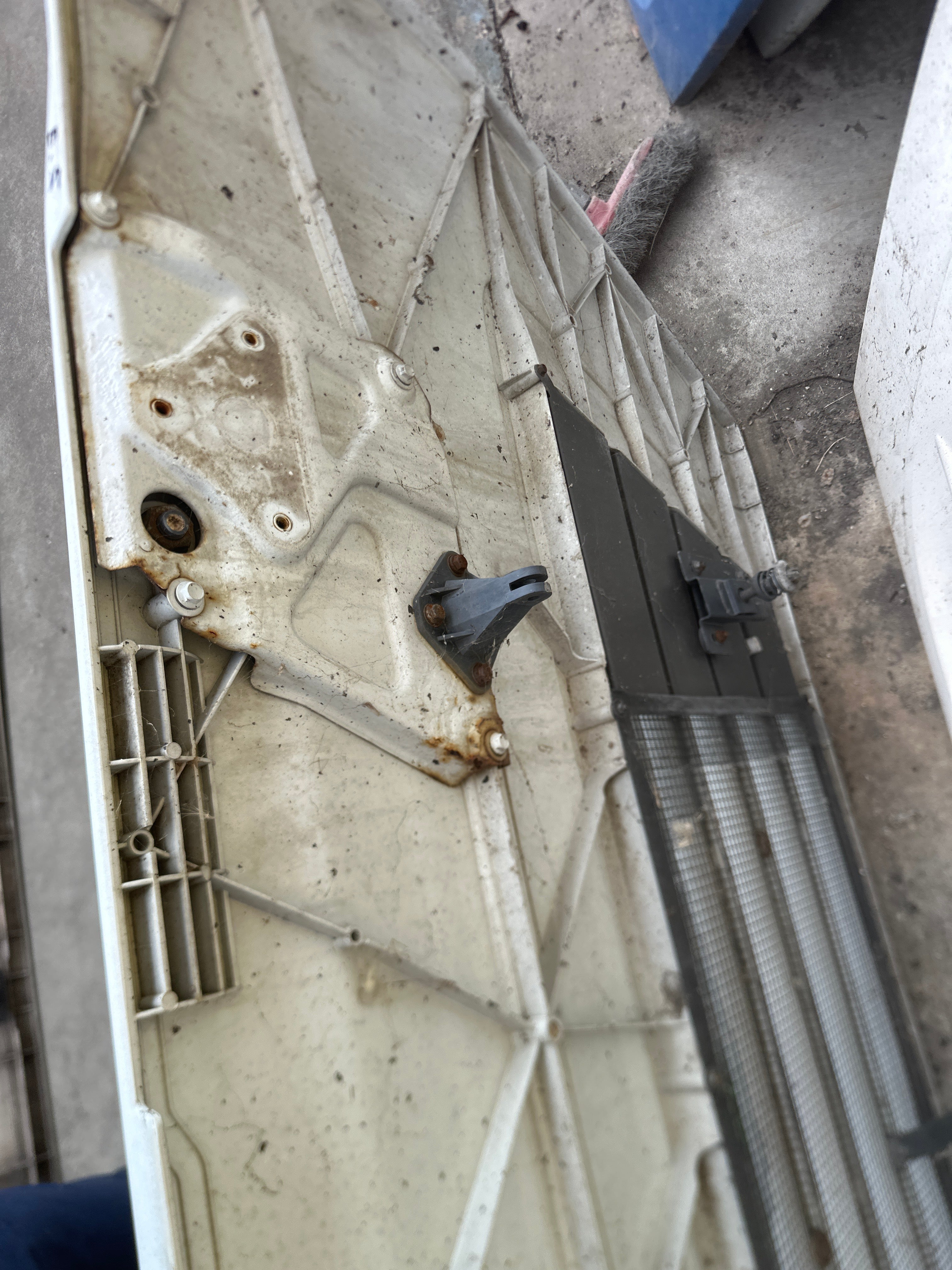 Calandra Iveco stralis E5 usata