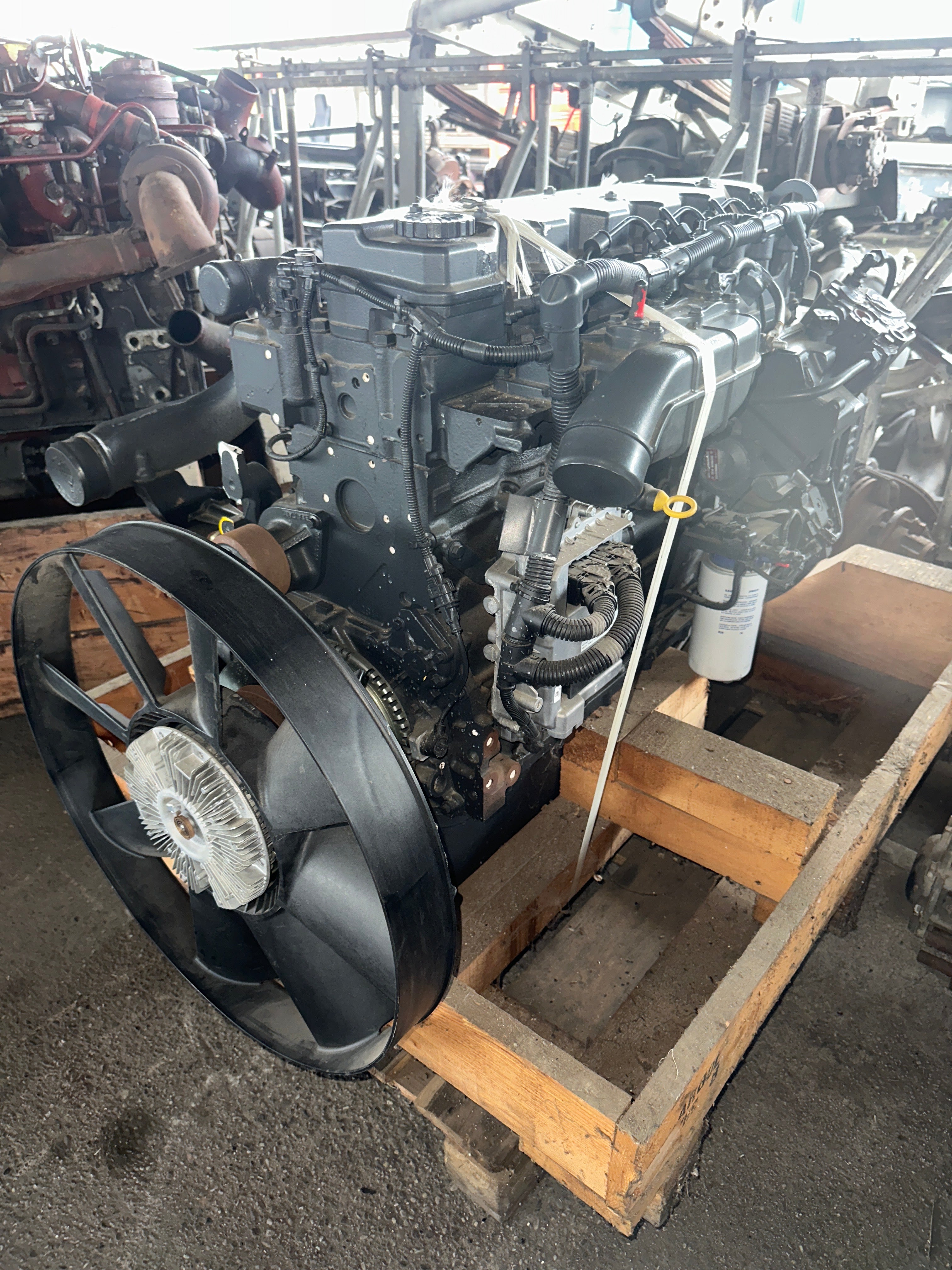 Motore Iveco 160E22 E5 tipo Tector 6 cilindri nuovo mai usato