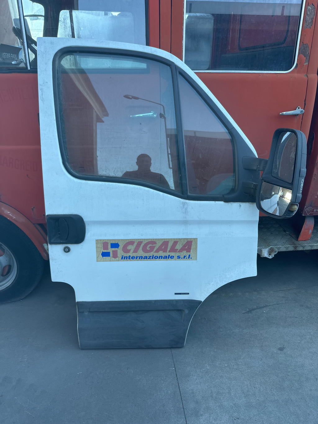 Portiera Iveco Daily Midi Van Lato passeggero completa usata