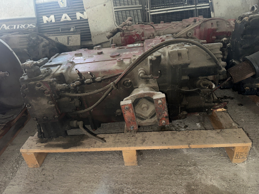 Cambio Iveco 330.36 tipo ZF 16S190/1 usato