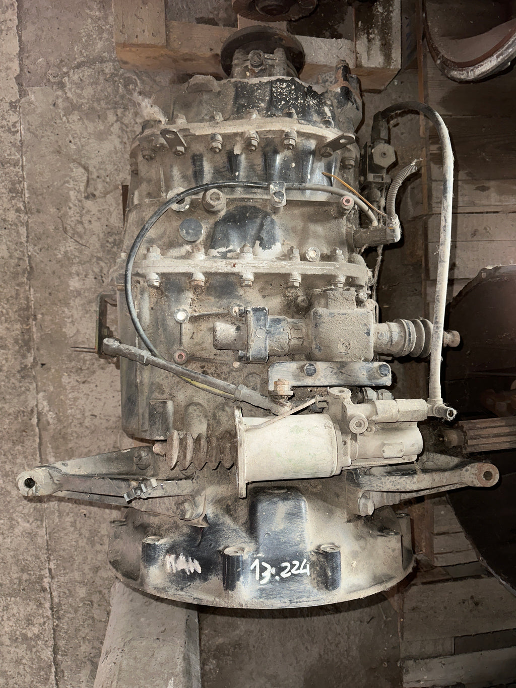 Cambio Man 13.224 tipo Eaton usato