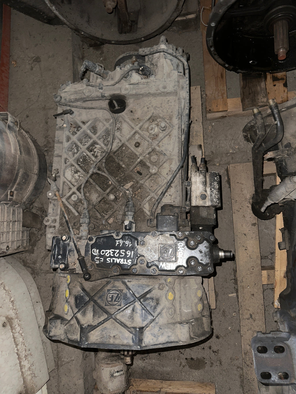 Cambio Iveco Stralis E5 tipo ZF 16S2320TD